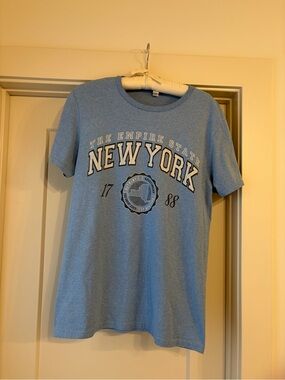Adult M New York State shirt